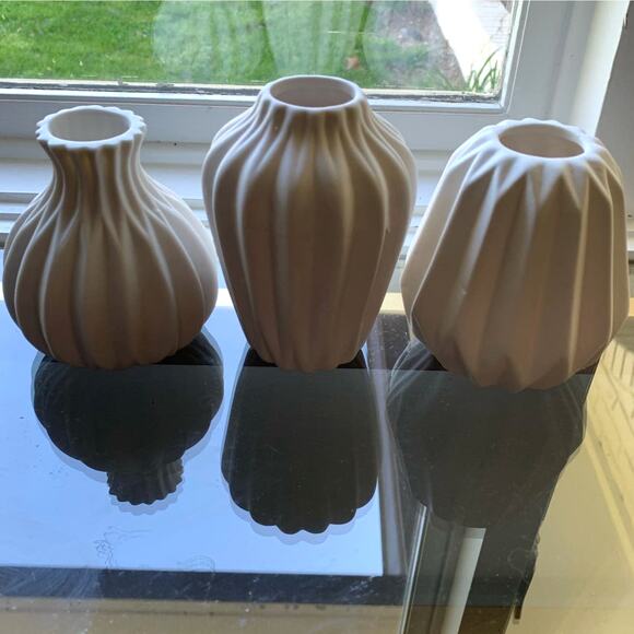 Set of 3 CERAMIC VASES White Textured Ceramic Bud/Stem/Shelf Vases NEW - Picture 7 of 11